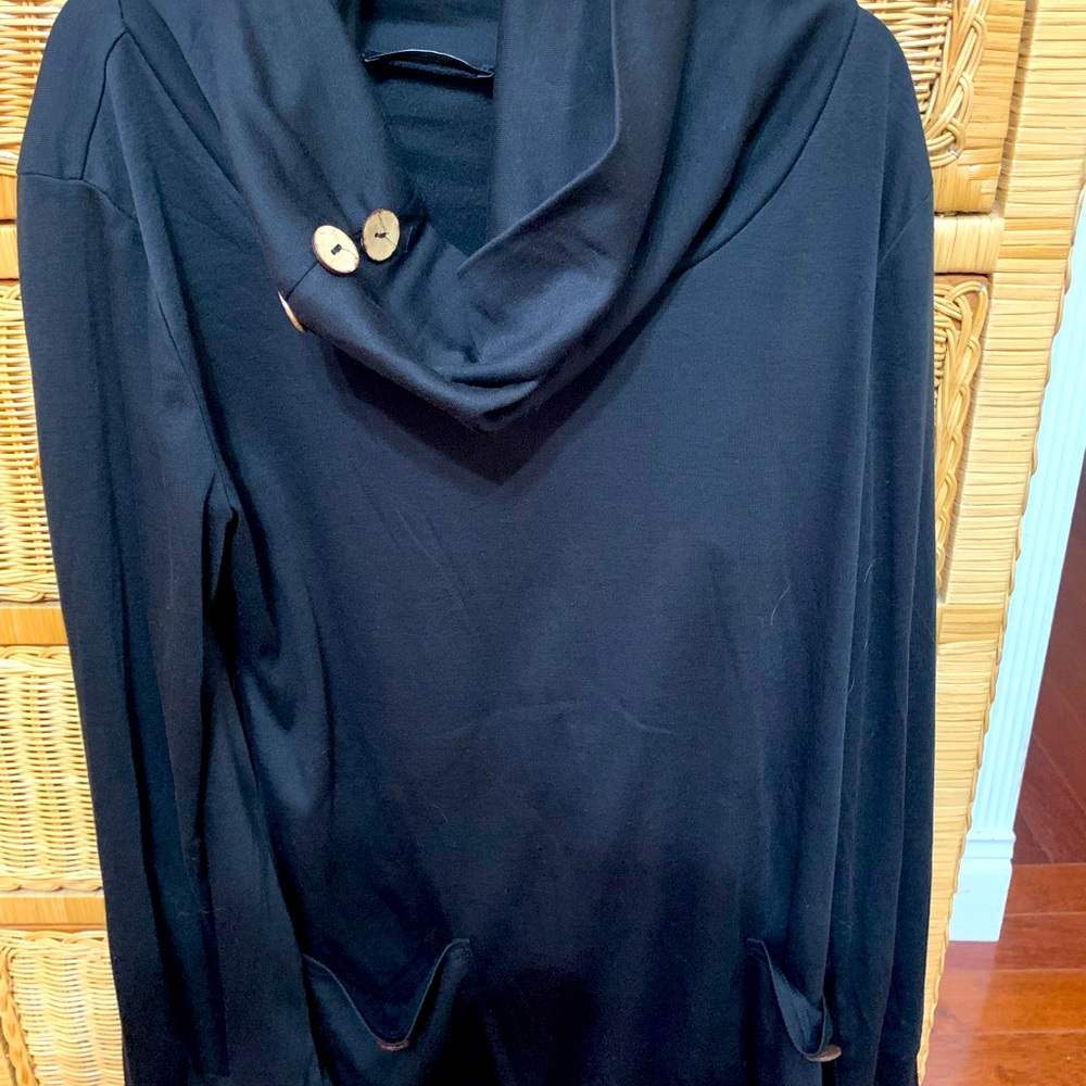 Black long sleeve tunic. Size large wooden buttons for decoration